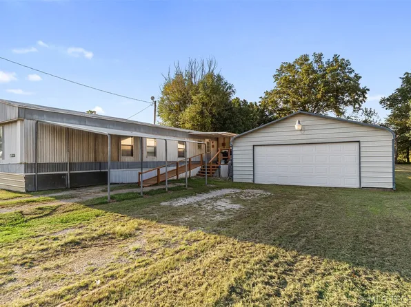27916 S 4410th Rd, Vinita, OK 74301