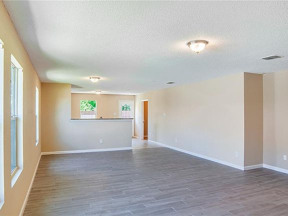 4th image of 119 Sandlewood Dr