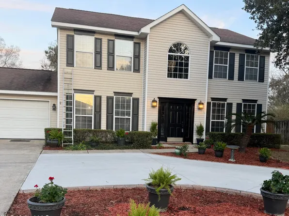 4704 Riley Rd, Ocean Springs, MS 39564