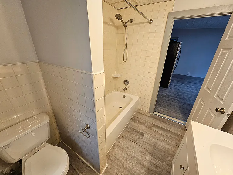 105 Earle St #1 — Photo 6