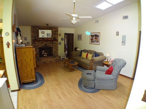 4th image of 128 Trafalgar Pl