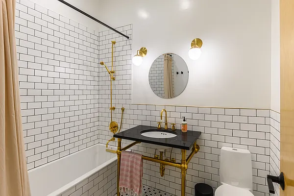 Sold by Nest Seekers International | media 13