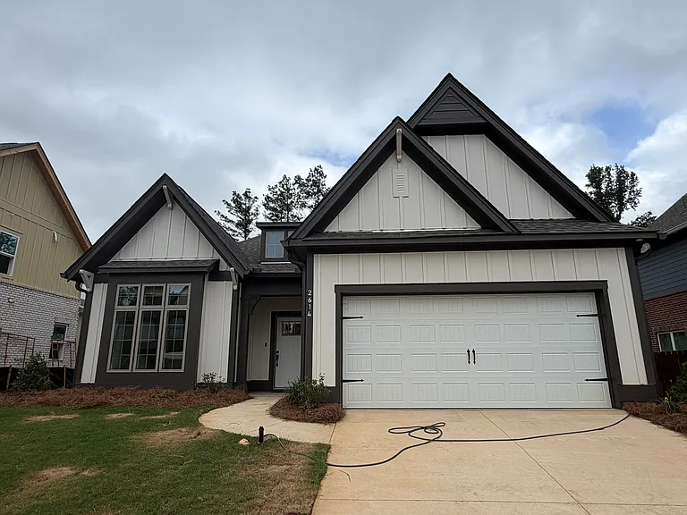 2614 Rutland Rd — Photo 3
