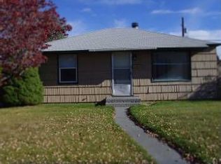 12 E St NE, Ephrata, WA 98823