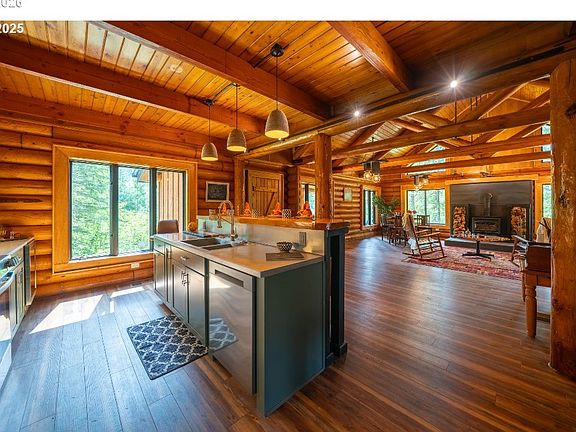 5th image of 36760 Upper Nestucca River Rd