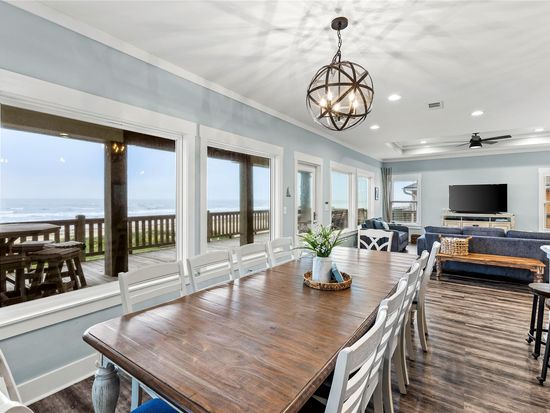 1317 Emerald Dr, Crystal Beach, TX 77650