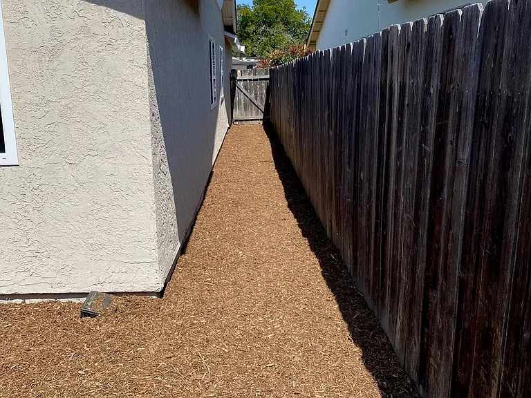 8583 Comalette Ln — Photo 20
