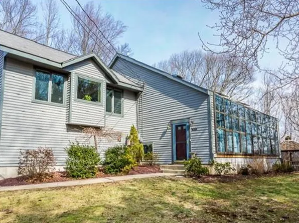 13 Partridge Dr, Seymour, CT 06483