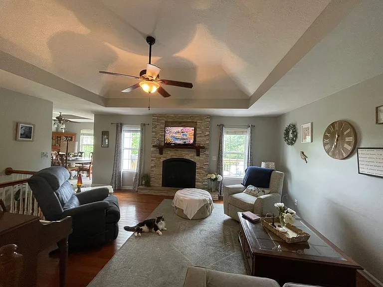 1407 S 17th Ave — Photo 10