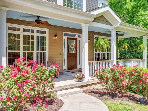 6700 Forest Village Way, Knoxville, TN 37919