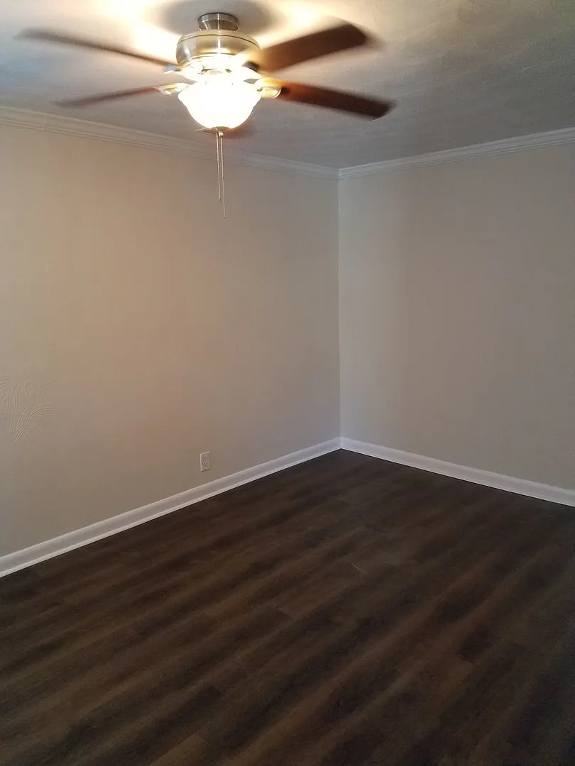 Lovely 2 BR home with Bonus Room — Photo 3