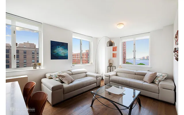 Rented by Douglas Elliman | media 36