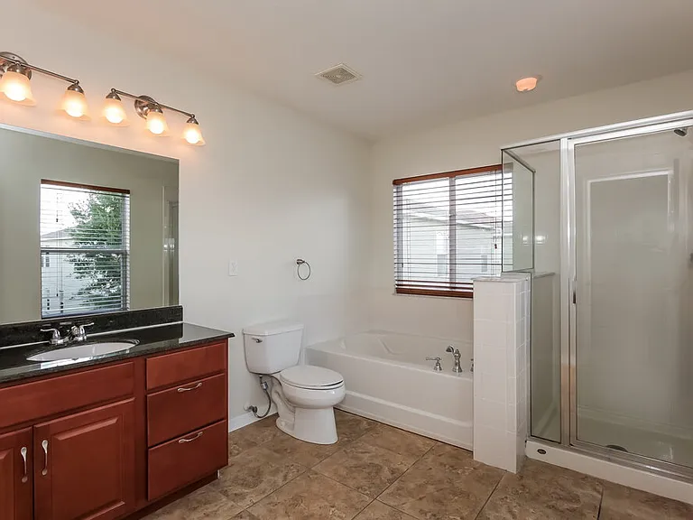 9322 Zincoe Ln — Photo 8