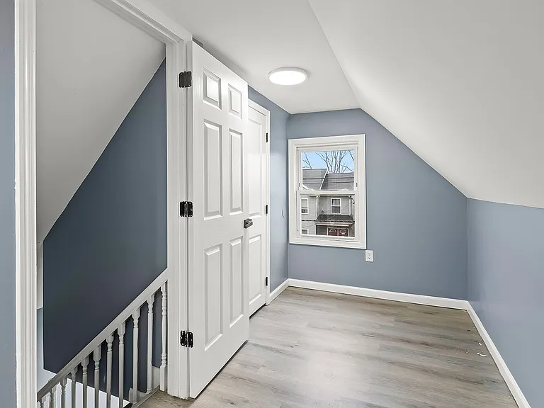 275 Clinton Pl — Photo 13