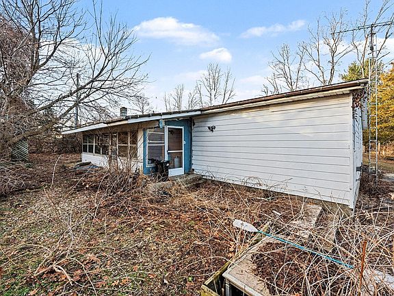 4th image of 7651 S Ave W