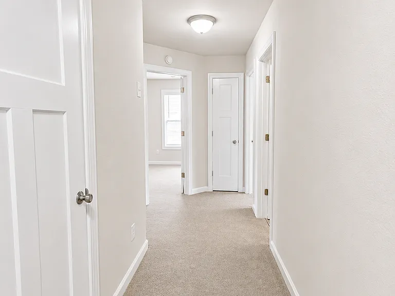 2204 Engle Ave — Photo 13