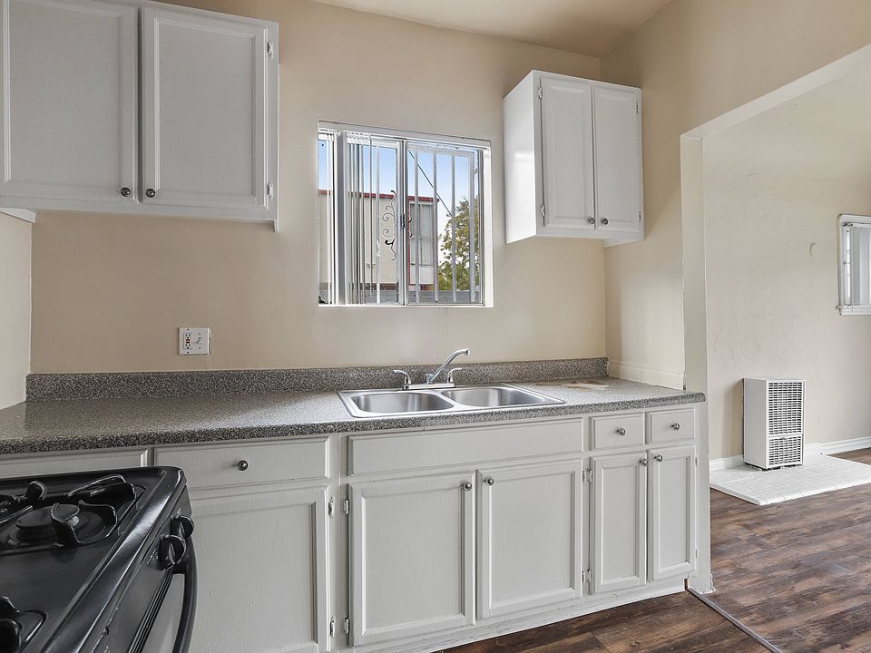 1st image of 2621 Magnolia Ave APT 202