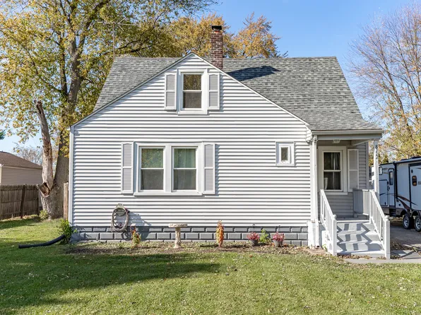 8222 Ellsworth Ct, Merrillville, IN 46410