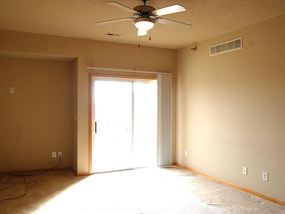 5th image of 1815 SW White Birch Cir Unit 11