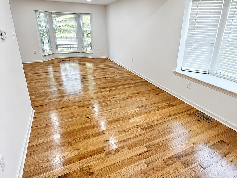 101 Laurel Cir — Photo 10