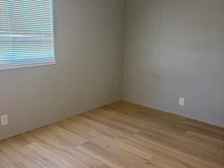 845 Barton Rd — Photo 11