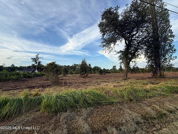 4th image of Davis Sawmill Rd