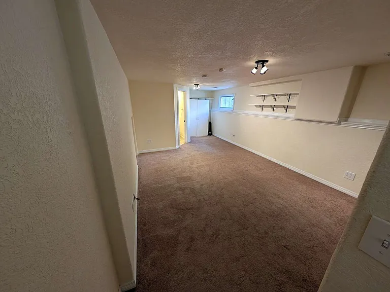 1175 E Dry Creek Pl — Photo 20