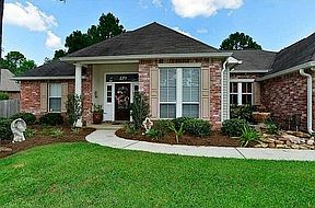 2nd image of 220 Stonewood Dr