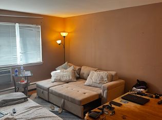 8813 Dee Rd APT 2N, Des Plaines, IL 60016