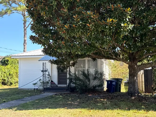 706 23rd Ave S, North Myrtle Beach, SC 29582