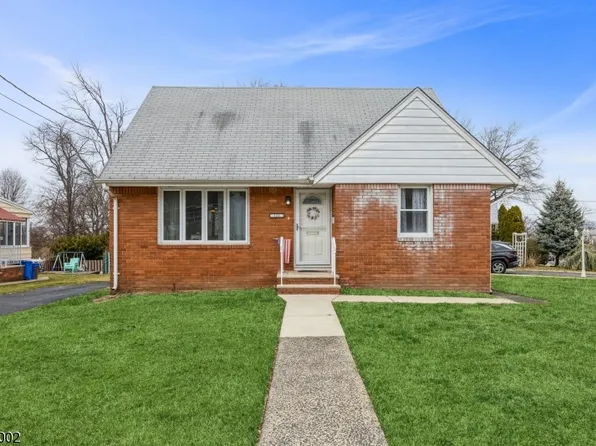 121 Krakow St, Garfield City, NJ 07026