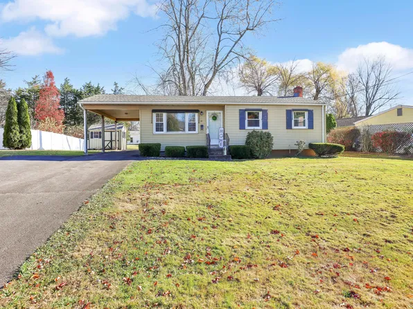 32 Hazel Street, Windsor Locks, CT 06096