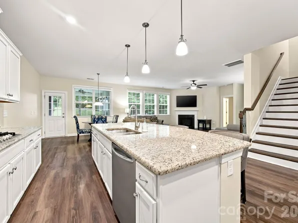 2709 Sugaree Ct, Waxhaw, NC 28173