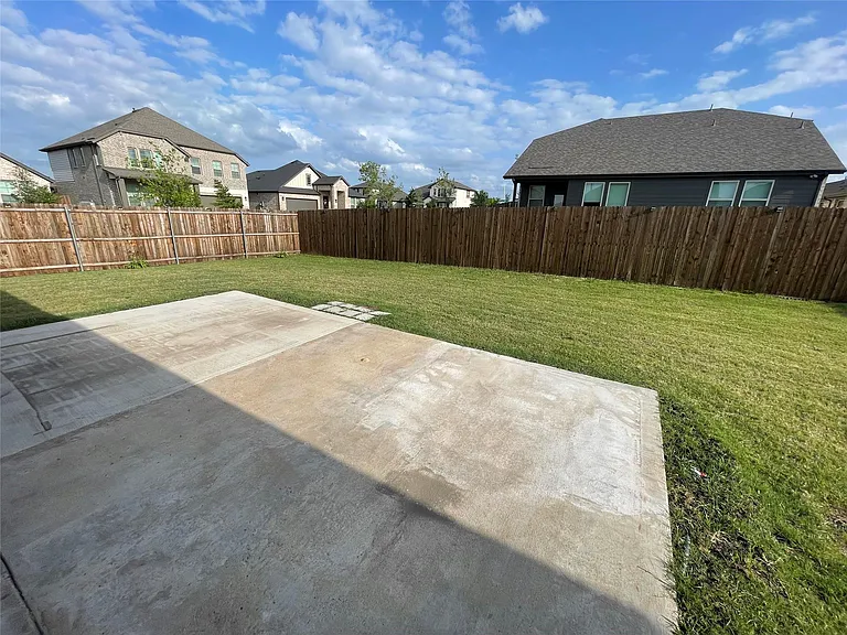 1924 Briar Hill Dr — Photo 19