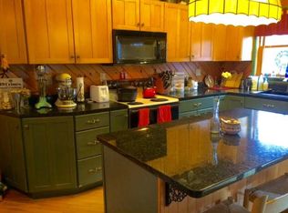 304 Ampersand Ave, Saranac Lake, NY 12983