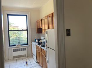 64-11 68th Ave #1R, Ridgewood, NY 11385