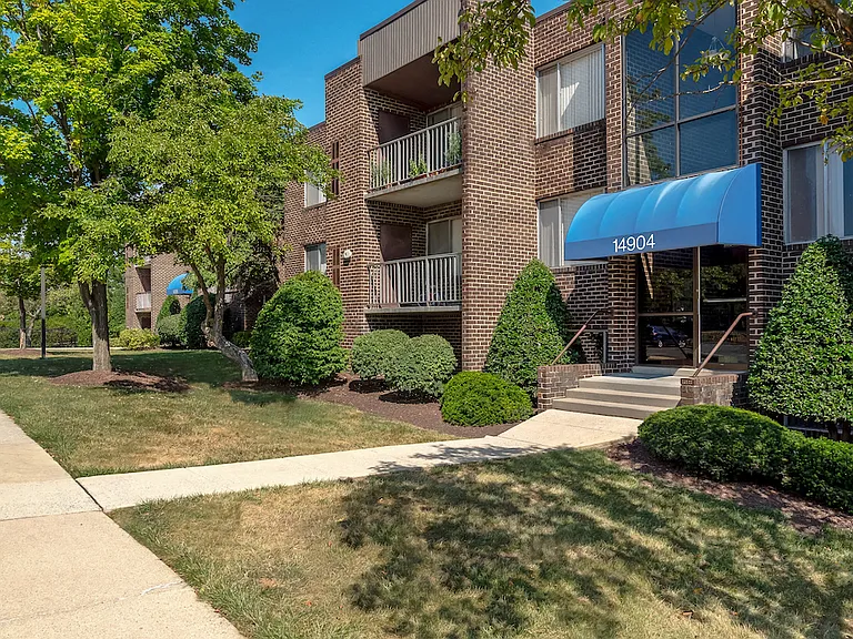 Middletowne & The Dona — Photo 25