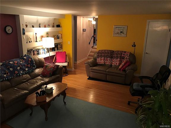 4th image of 161 Foxpoint W