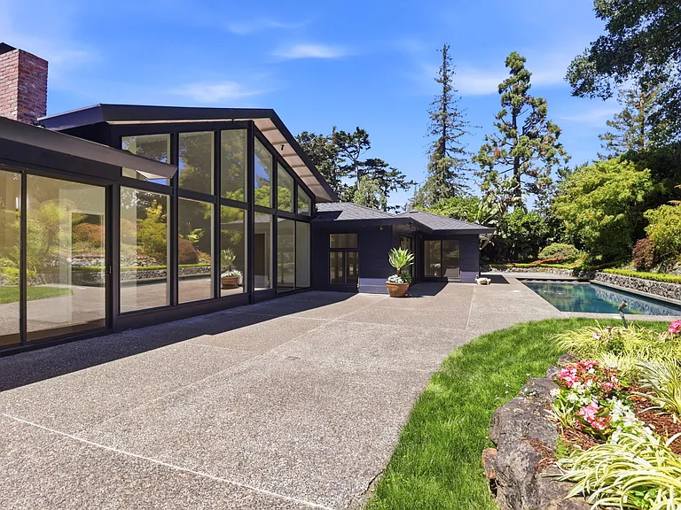 820 Eucalyptus Ave — Photo 53