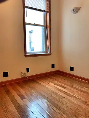 Rented by Rapid Realty Cobble Hill | media 38