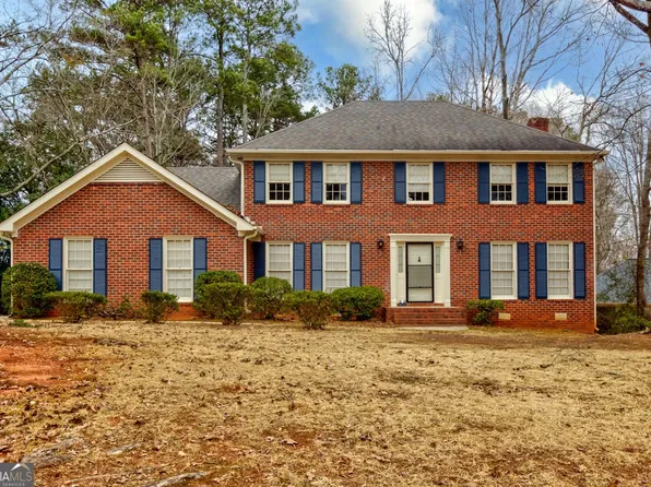 201 Chesterfield Rd, Bogart, GA 30622