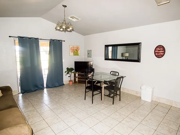 4949 Desert Knoll Ave #31 — Photo 3