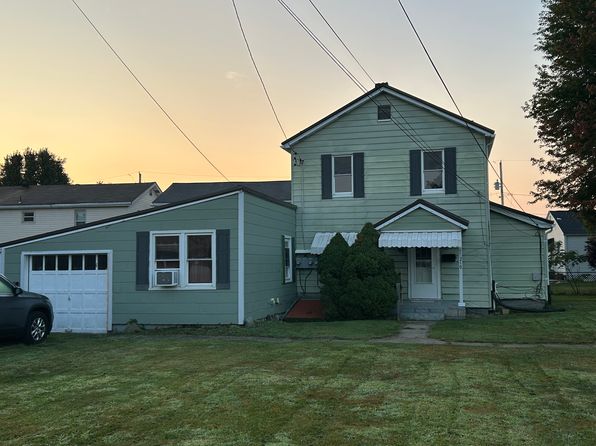 210 Maple Ln #1
