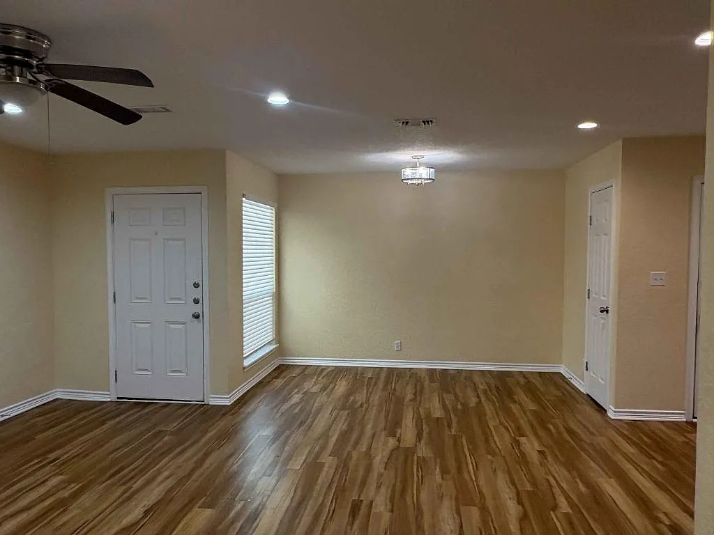 7247 Rimwood Street — Photo 3