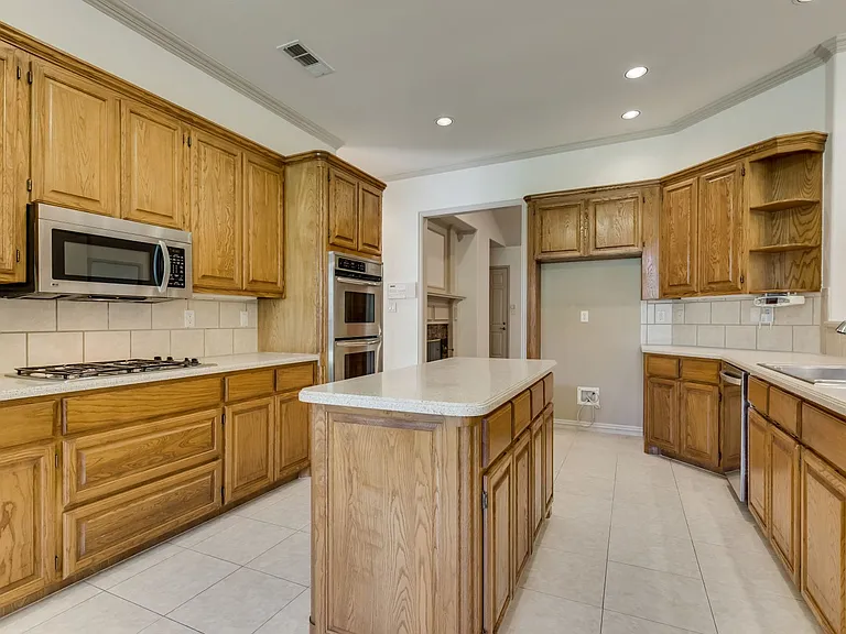 120 Cambridge Ct — Photo 18