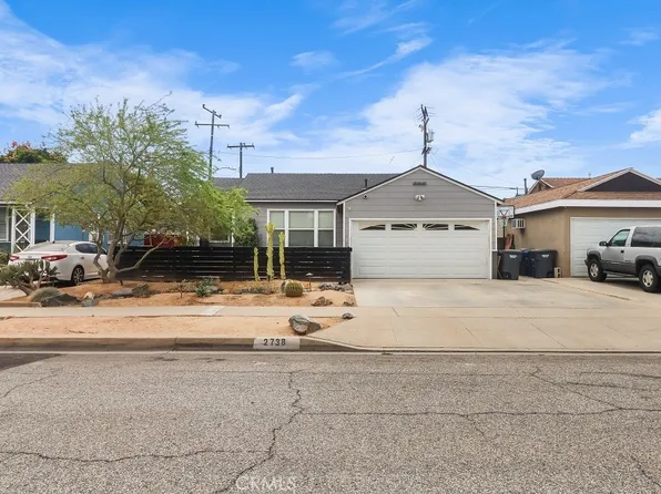 2738 Greenmeadow Rd, Lakewood, CA 90712