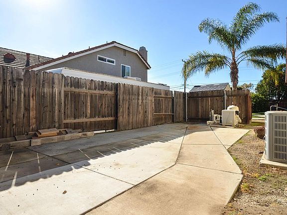 4th image of 967 Skeel Dr