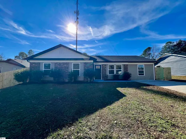 405 Chesley Dr, Simpsonville, SC 29680