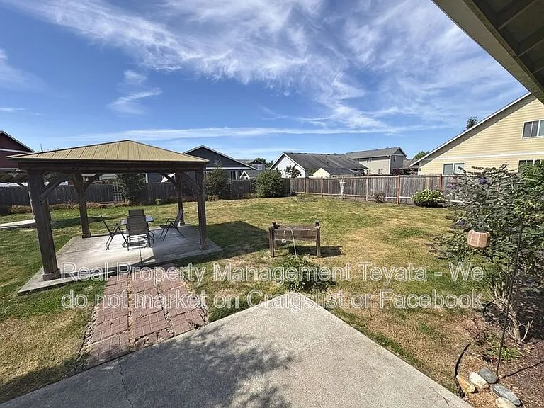 4884 Dory Ct — Photo 26