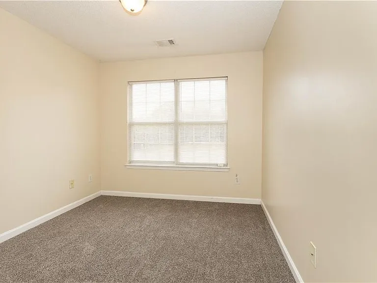 1471 Riverrock Trl — Photo 10